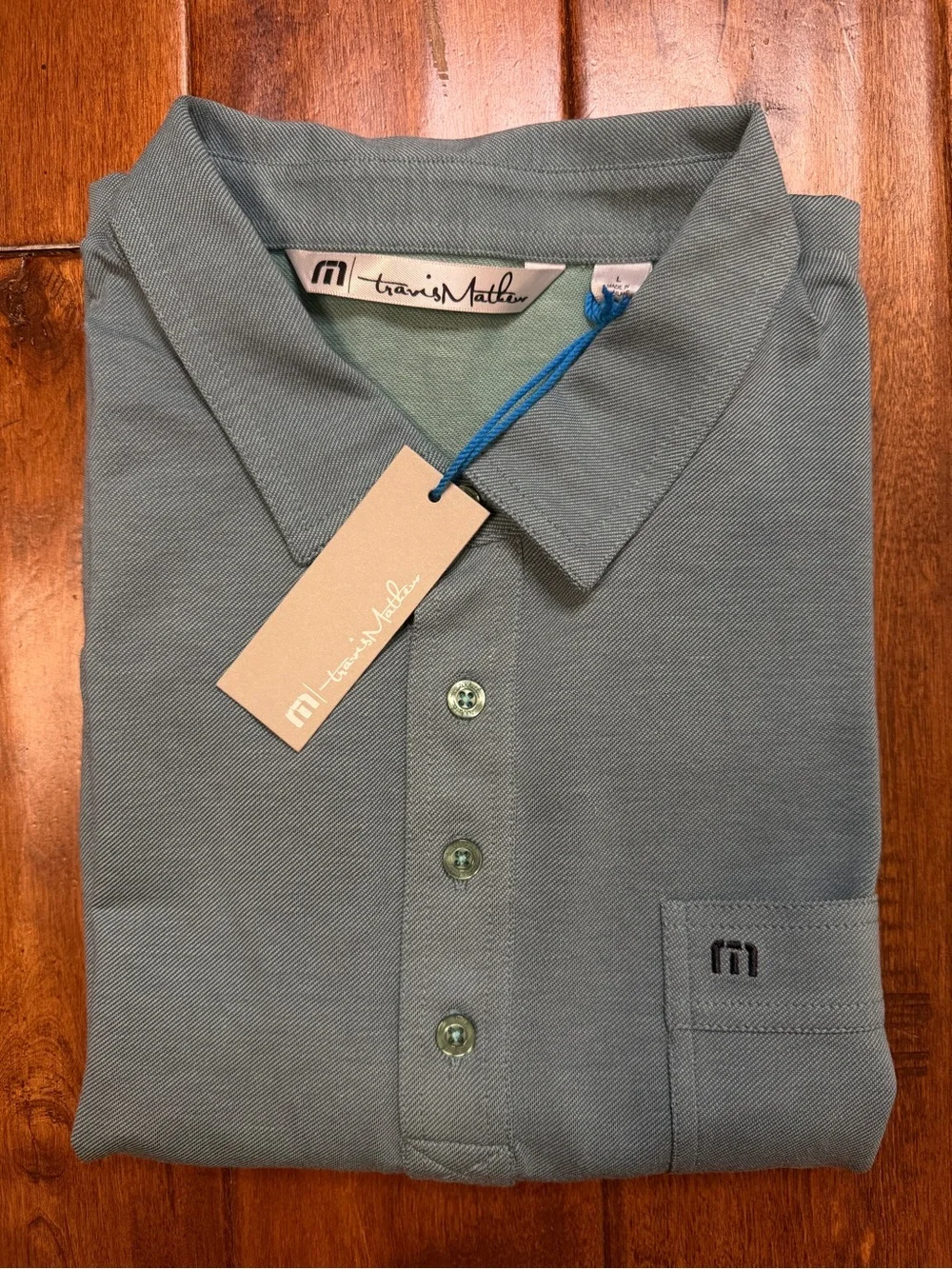 Travis Mathew button pocket